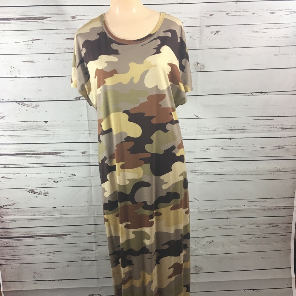 CAMO Lularoe Maria Maxi Dress